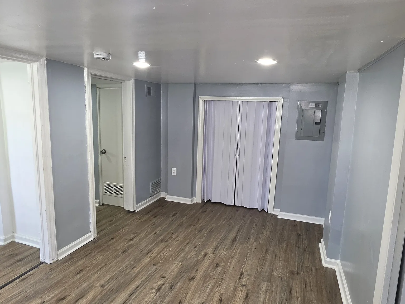 1 bed, $1,075 — Photo 2