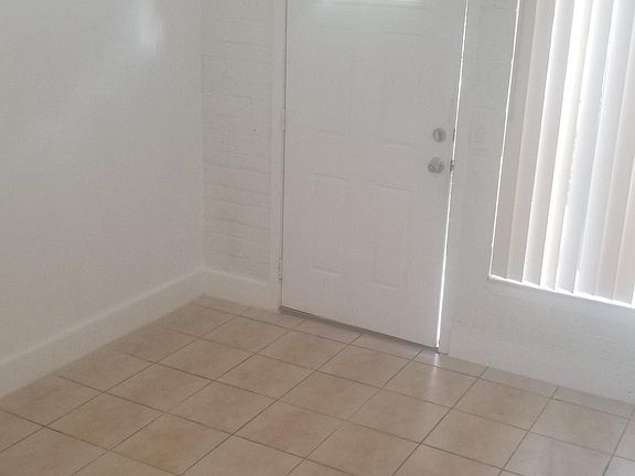 entrance to living-dining room