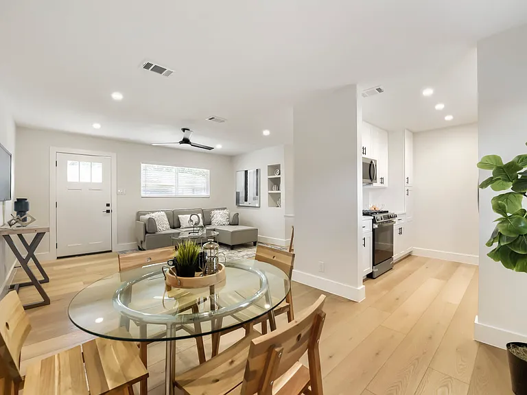 6506 Hickman Ave #A — Photo 8