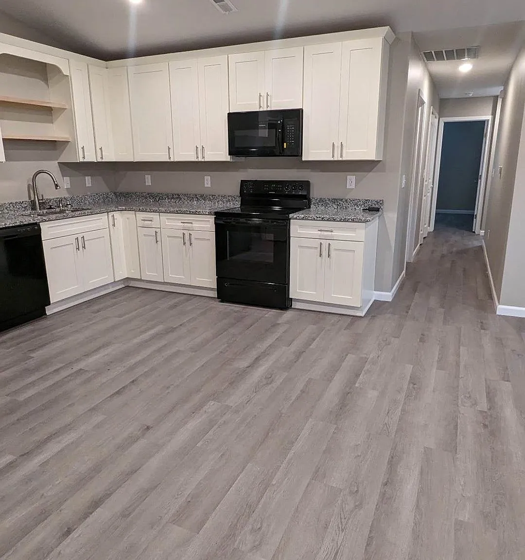 Brand-New Duplex Available May 1, 2025! — Photo 2