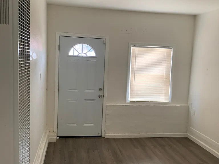 1256 Magazine St — Photo 15