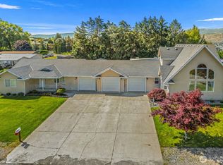 42 Hadley Street NW, East Wenatchee, WA 98802