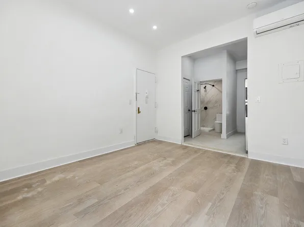 585 Park Pl APT 1, Brooklyn, NY 11238