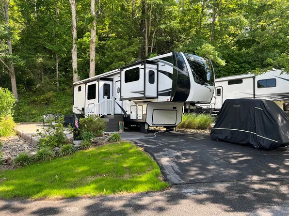 4229 E Pkwy #327, Gatlinburg, TN 37738