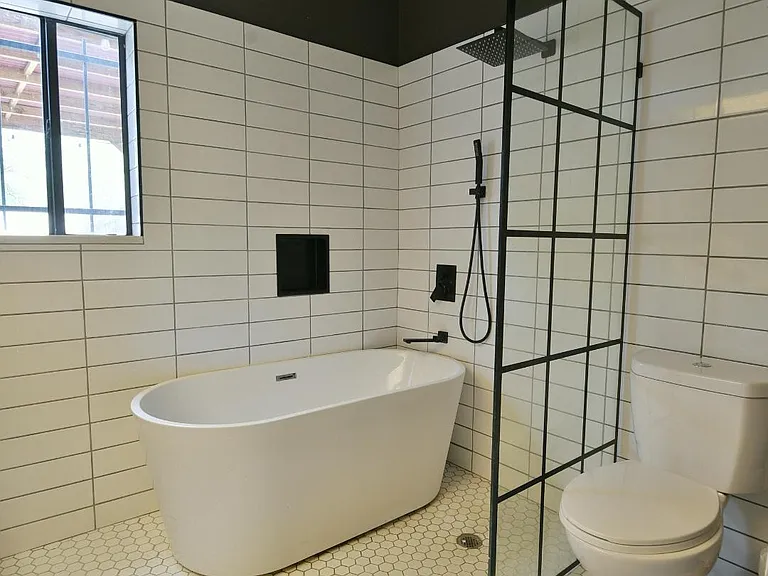 2842 E Blacklidge Dr — Photo 11