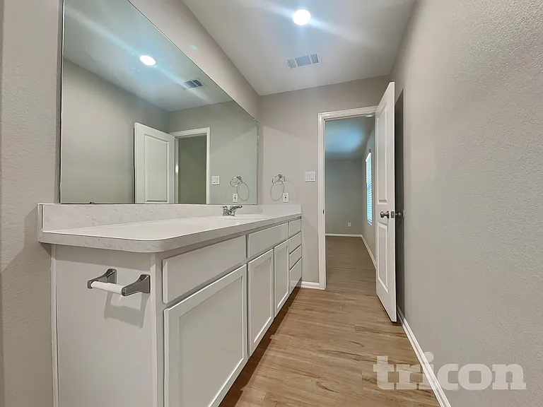 18610 Rosehill Prairie Dr — Photo 8