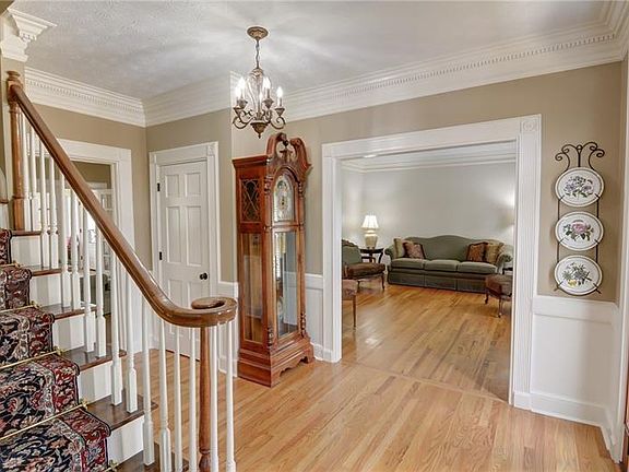 3rd image of 5694 Wilmer Dr