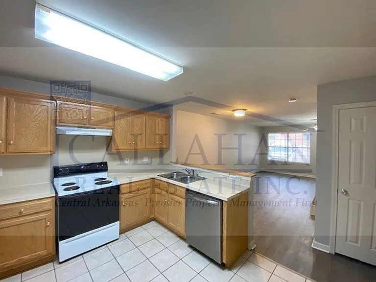 351 Club Rd — Photo 16