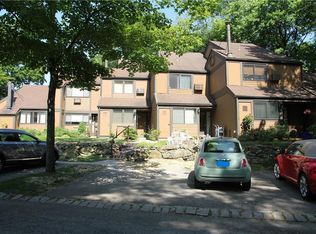 104 Round Hill Rd #104, Dobbs Ferry, NY 10522