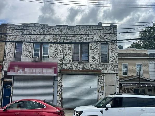 14528 Rockaway Blvd, Jamaica, NY 11436