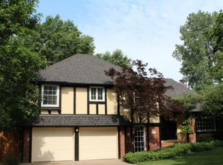 9208 Slater St, Overland Park, KS 66212