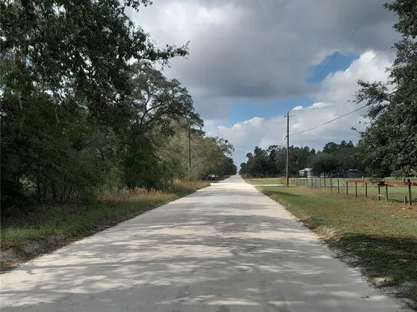 14150 SE 26th St #9, Morriston, FL 32668