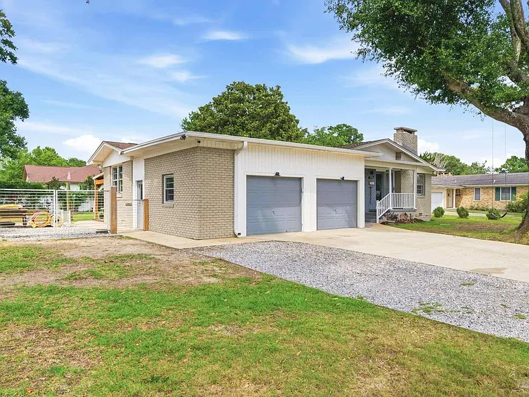 730 Nagel Dr — Photo 3