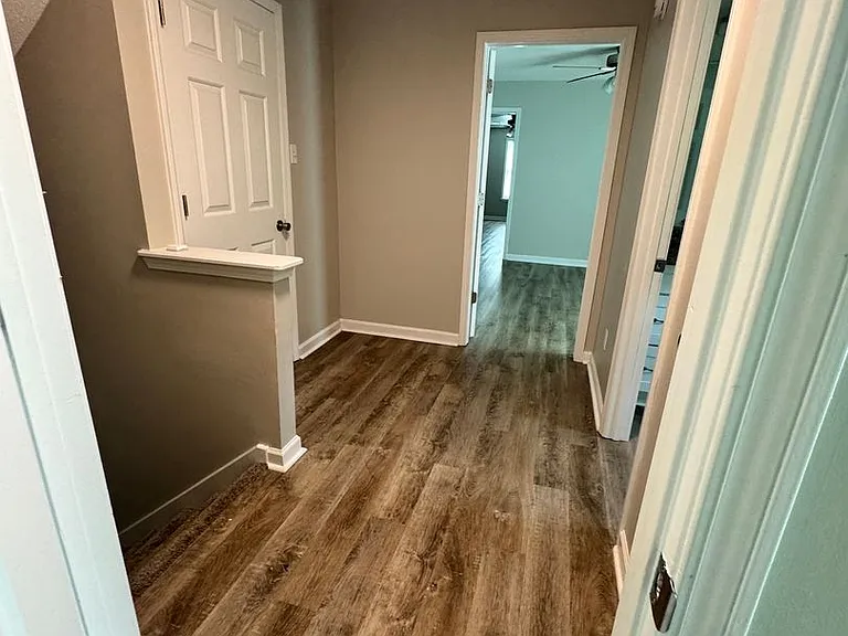 386 Wylie Dr — Photo 12