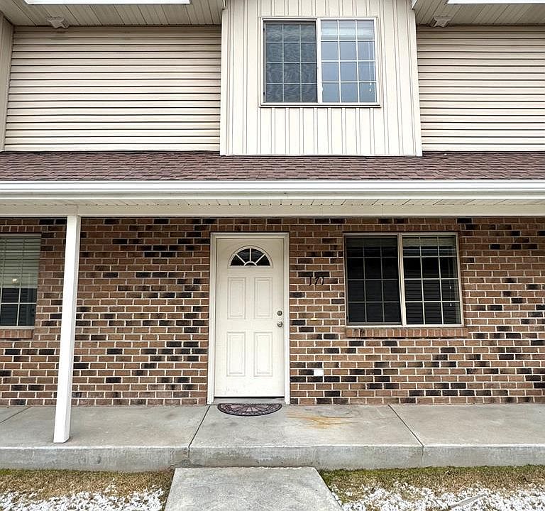 1st image of 171 S Robison Dr