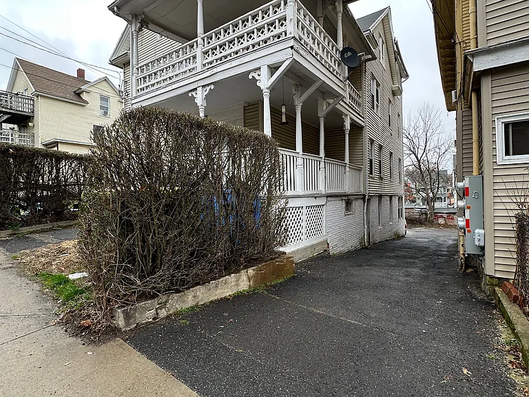 132 Cooke St #3 — Photo 24