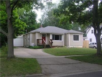 1325 Bookness St, Midland, MI, 48640
