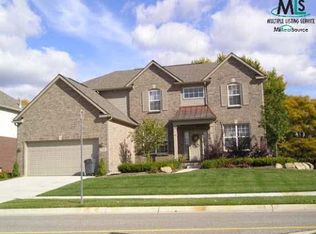 3381 E Everett Dr, Rochester, MI 48307