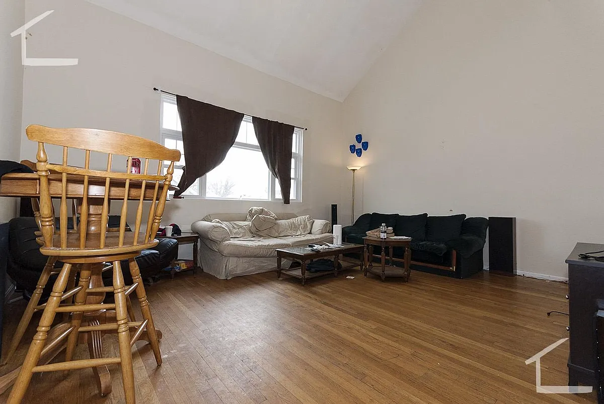Building Photo - 143 Glenville Ave #135