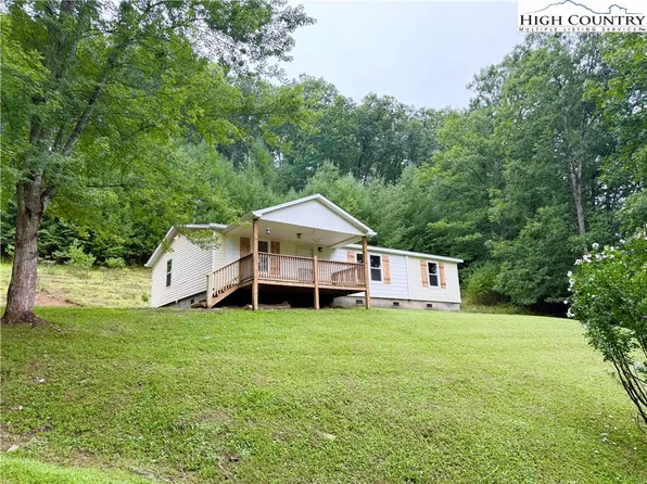 1074 Howard Colvard Road, Crumpler, NC 28617