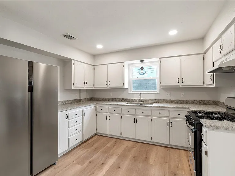 7104 Dallas St #1 — Photo 6