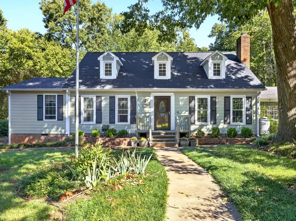 1112 Castalia Dr, Cary, NC 27513