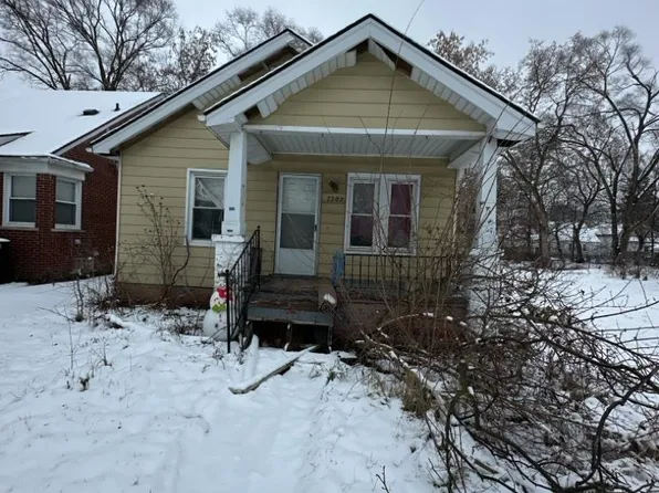 7282 Plainview Ave, Detroit, MI 48228