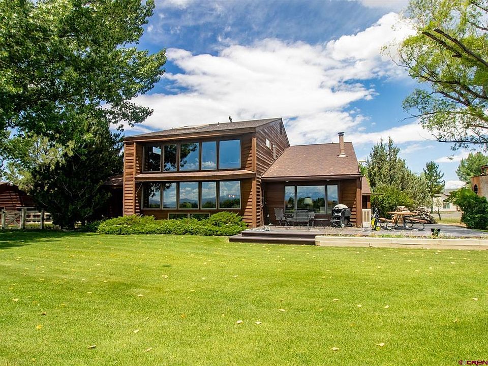 1st image of 2500 Columbine Lane