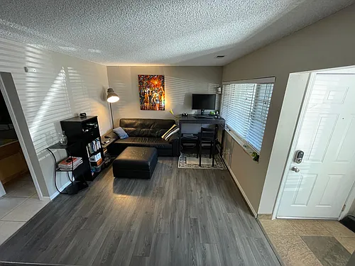 770 W Moorhead Cir #C Photo 1 770 W Moorhead Cir #C Photo 1