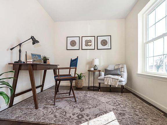 4th image of 255 Ashleys Way