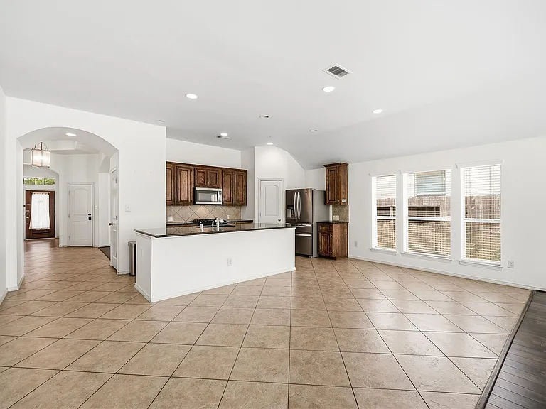 3802 Windmill Links Dr — Photo 7
