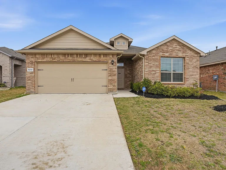 5232 Boulder Valley Dr — Photo 1