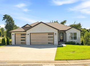 407 Lakeview Ln, Carl Junction, MO 64834