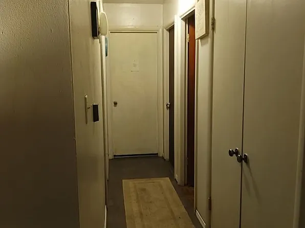 1711 Parklane Dr, Cahokia, IL 62206