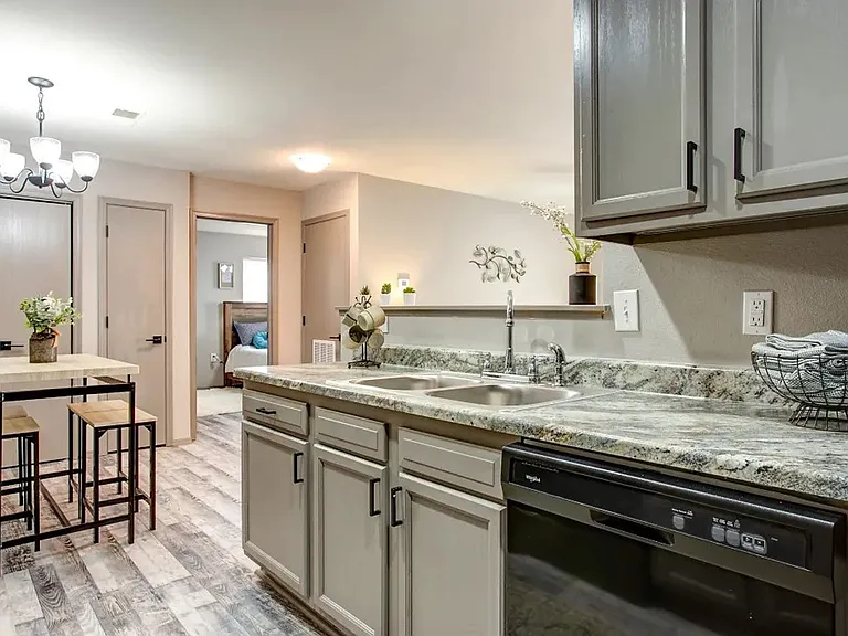 Southernwood Apartments — Photo 62