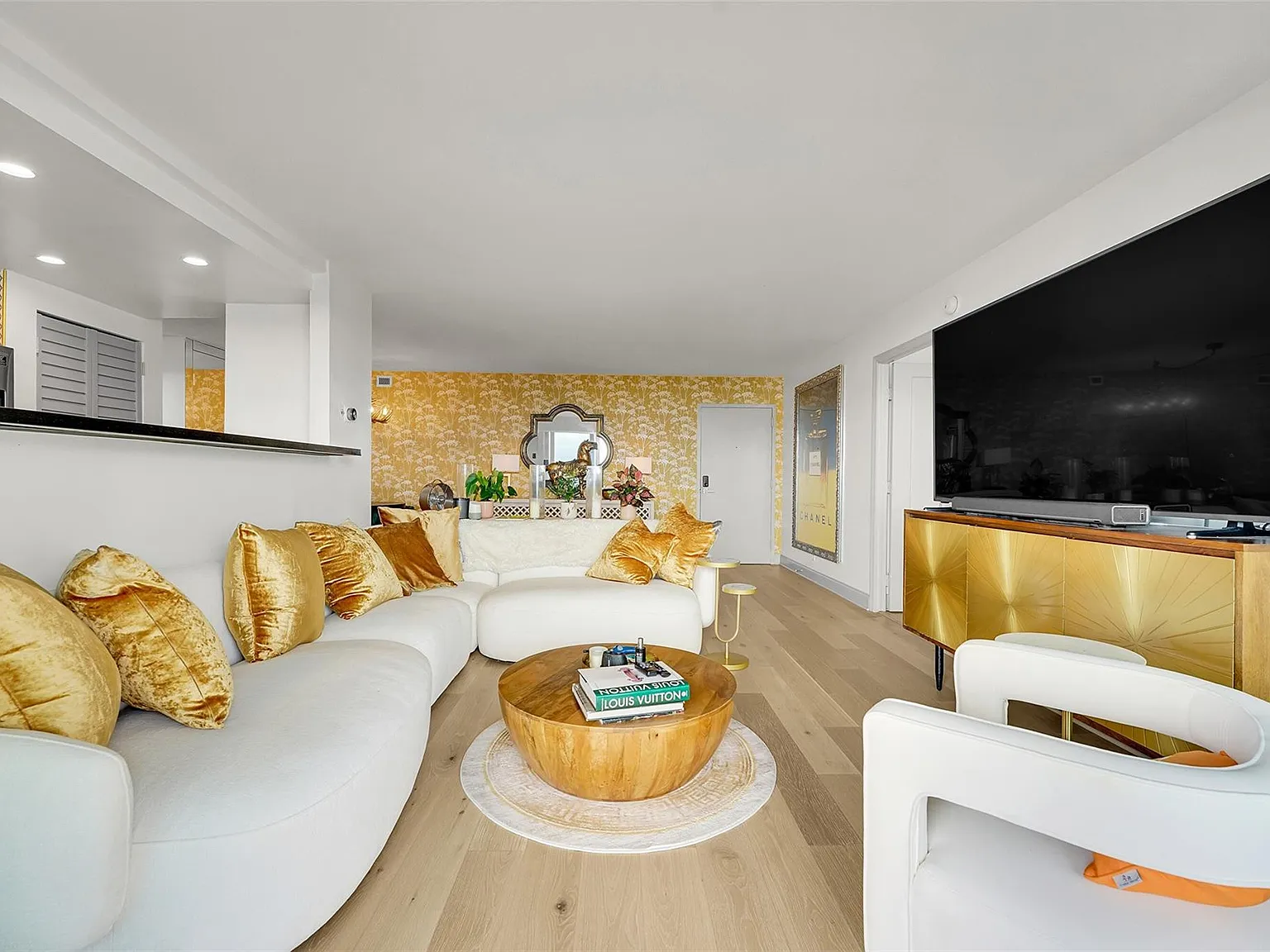 2841 N Ocean Blvd — Photo 3