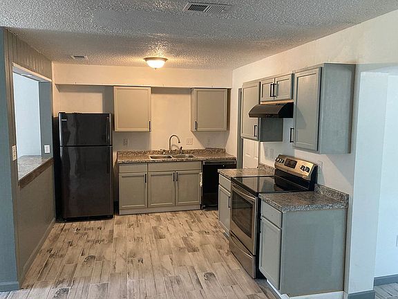 4th image of 5700 NE 22nd Ave