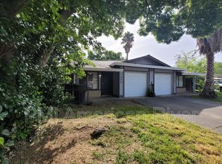 1086 Clinton Rd, Sacramento, CA 95825