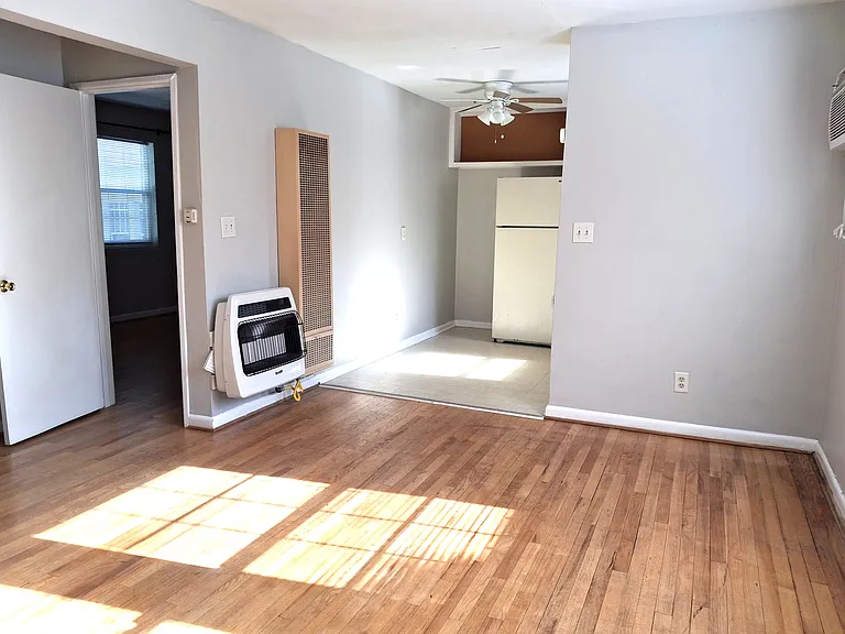 756 Greenwood Ave NE #7 — Photo 7