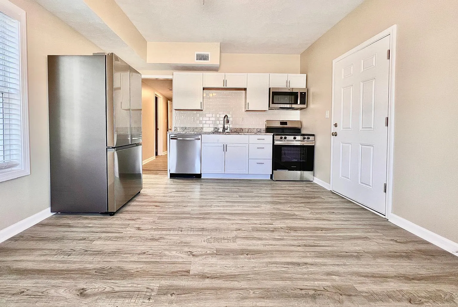 2 bed, $1,195 — Photo 3