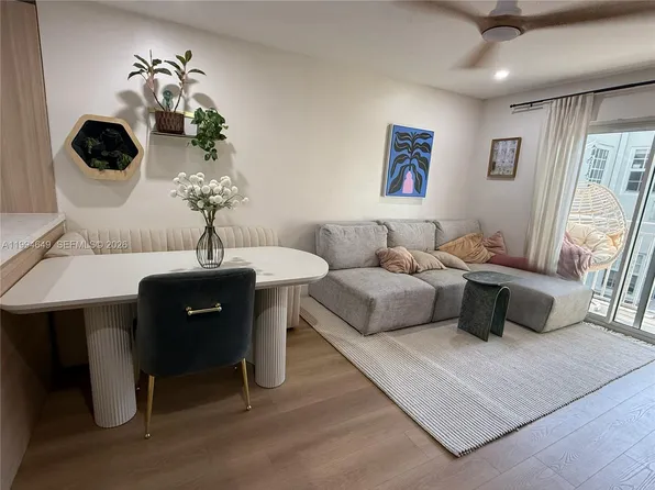 1519 Drexel Ave APT 200, Miami Beach, FL 33139