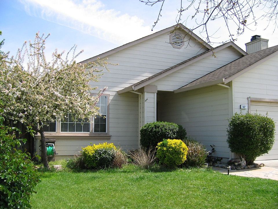 Wide Open Spaces!  Come see this one!