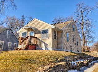 942 28th St, Des Moines, IA 50312