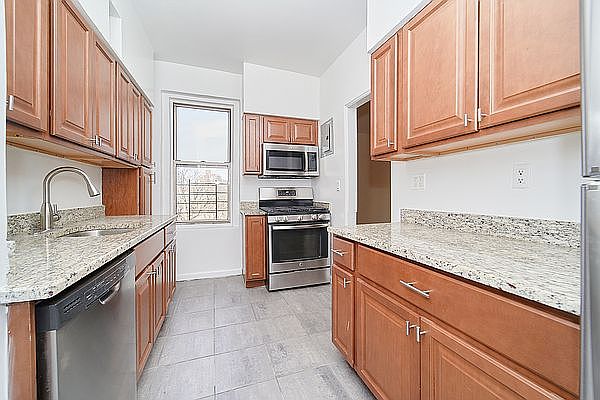 1st image of 227 Haven Ave APT 6E