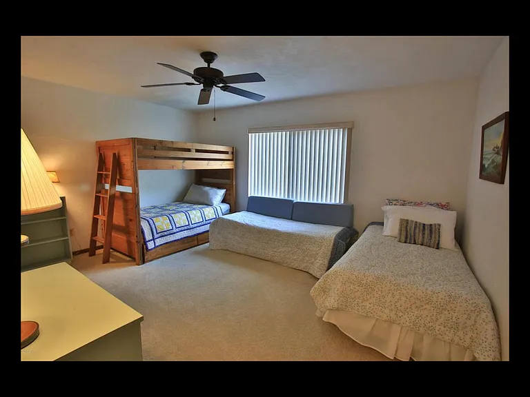 55 Bay Harbour Dr — Photo 23