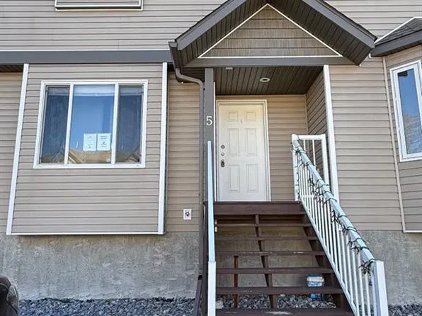 71 E Rodeo Way #5, Whitecourt, AB T7S 0C2