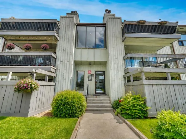 10120 W Brookpark Blvd SW #322, Calgary, AB T2W 3G3