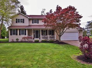 884 Jonathan St, Amherst, OH 44001