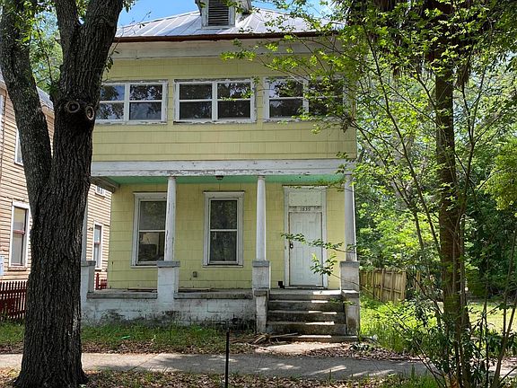 3rd image of 1839 N Liberty St