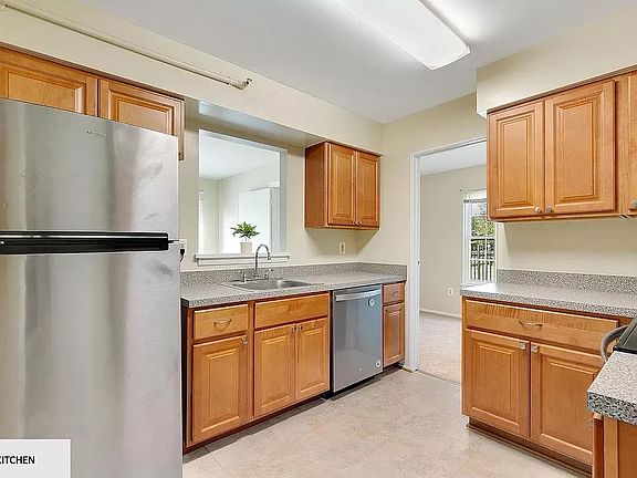 3rd image of 4835 Berwyn House Rd Room 1